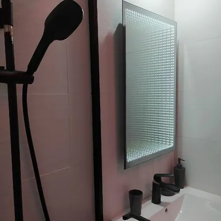 Charming Air-conditioned Studio 
