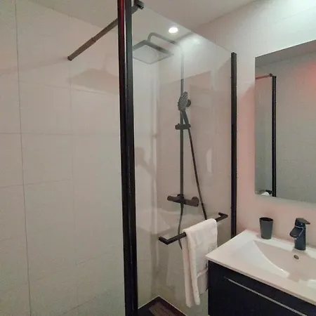 Charming Air-conditioned Studio 